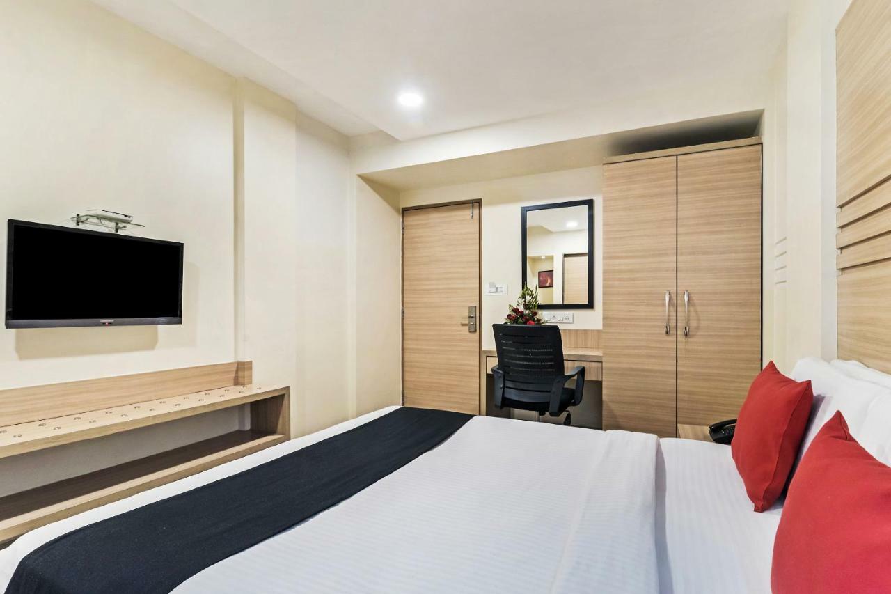 Hotel Concord Galaxy Mumbai Exterior photo